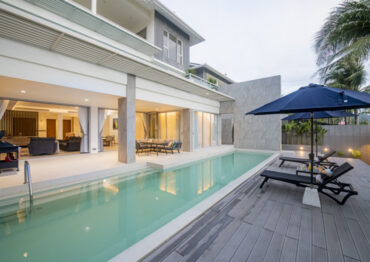 Современная 2-спальная резиденция с прямым выходом к морю в шикарном проекте Angsana Beachfront Residences