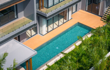 Классная 4-спальная вилла с личным бассейном в проекте The Ozone Residences